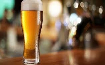 Giữ giới “Không uống rượu” uống bia được không?